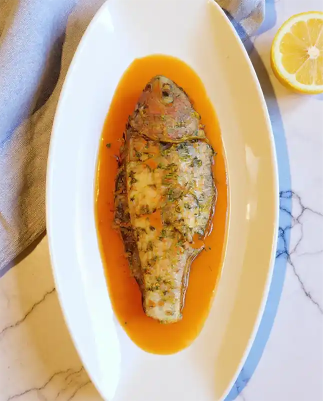 jamaican roast fish serving